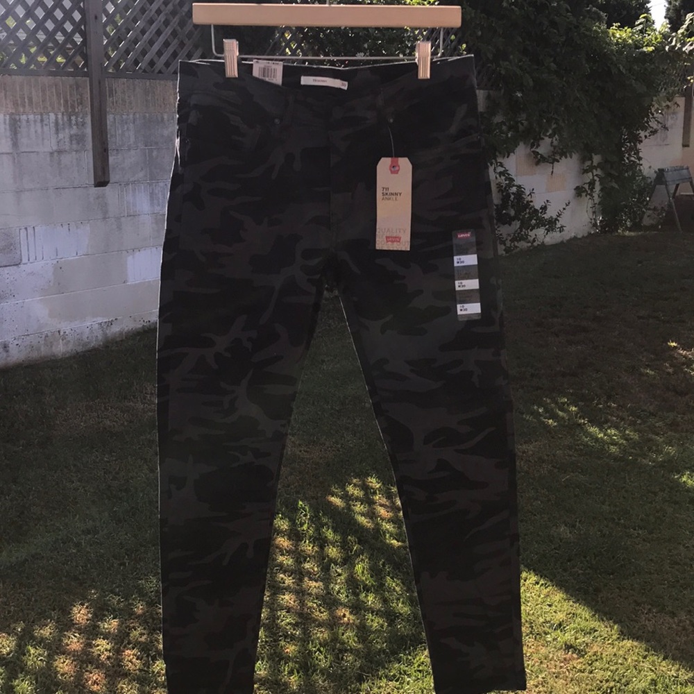 NWT Levi’s 711 Skinny Ankle Jeans 10 / 30 Camo - Picture 7 of 13